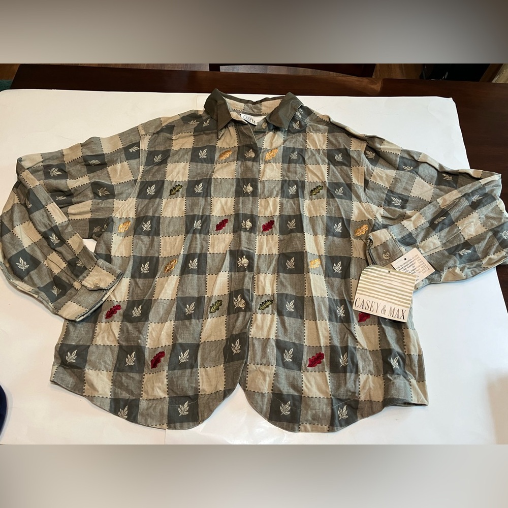 Casey And Max Size XL Button Up Shirt With Embroidered Leaves Vintage NWT